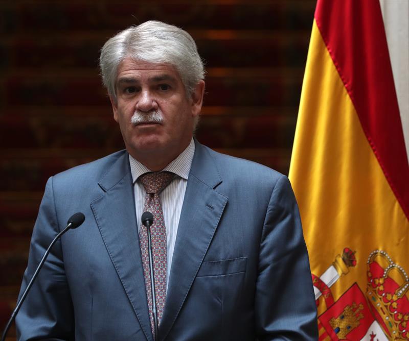 Alfonso Dastis en la BBC: "Con el artículo 155 el Gobierno está intentando restaurar el orden legal y la Constitución" Alfonso Dastis en la BBC: "Con el artículo 155 el Gobierno está intentando restaurar el orden legal y la Constitución"