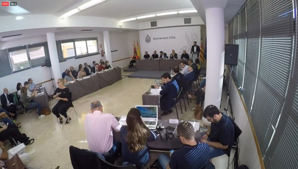 El Debate sobre el Estado de la Ciudad de Elche se ha celebrado en el centro social de la pedanía de Torrellano