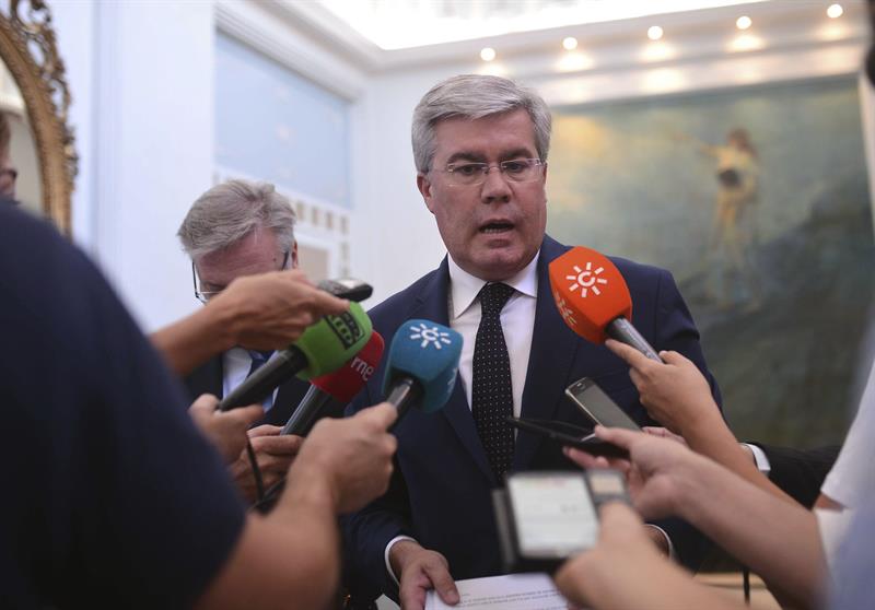 Fernández de Moya: "El Ayuntamiento de Madrid sabía que vulneraba y contradecía la ley" Fernández de Moya: "El Ayuntamiento de Madrid sabía que vulneraba y contradecía la ley"