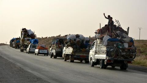 Varias familias abandonan Al Raqa (Siria)
