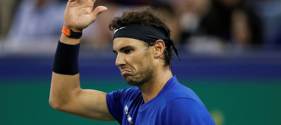 Nadal lamenta un punto en la final contra Federer en Shanghai Nadal lamenta un punto en la final contra Federer en Shanghai