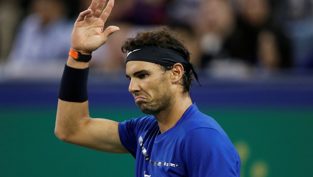 Nadal lamenta un punto en la final contra Federer en Shanghai