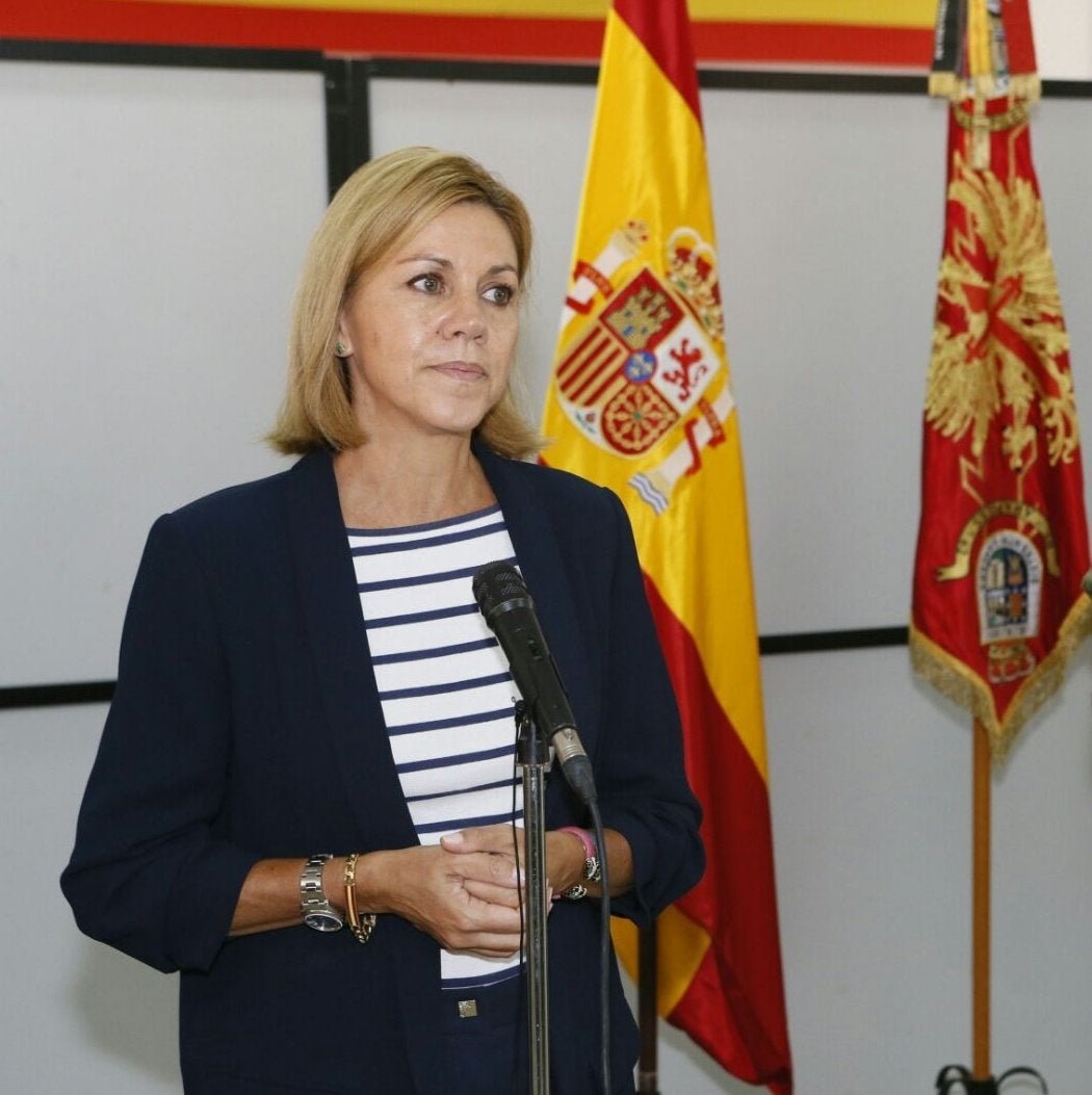 Cospedal se reúne con los familiares del piloto fallecido en la base aérea de Torrejón Cospedal se reúne con los familiares del piloto fallecido en la base aérea de Torrejón