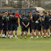 Charla de Míchel a la plantilla del Málaga Charla de Míchel a la plantilla del Málaga