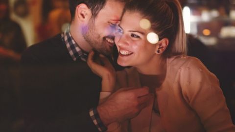 "Y ahora, &iquest;C&oacute;mo encuentro pareja?": Una gu&iacute;a para encontrar el amor y conservarlo en tiempos de Covid-19