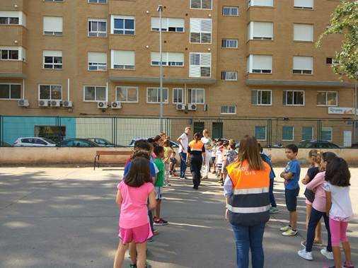 Protecció Civil comença el curs d´evacuacions en els col-legis Protecció Civil comença el curs d´evacuacions en els col-legis