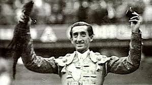 "Manolete ríe" "Manolete ríe"