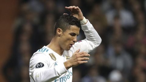 Cristiano Ronaldo protesta una acci&oacute;n ante el Tottenham