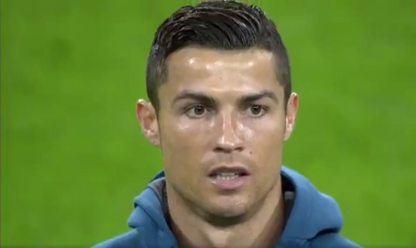 El gesto de Cristiano Ronaldo durante el himno de la Champions del que todos hablan El gesto de Cristiano Ronaldo durante el himno de la Champions del que todos hablan