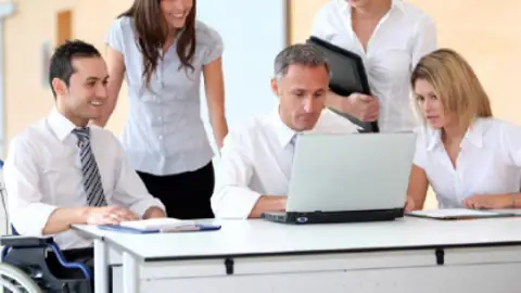 Jóvenes, discapacidad y empleo Jóvenes, discapacidad y empleo