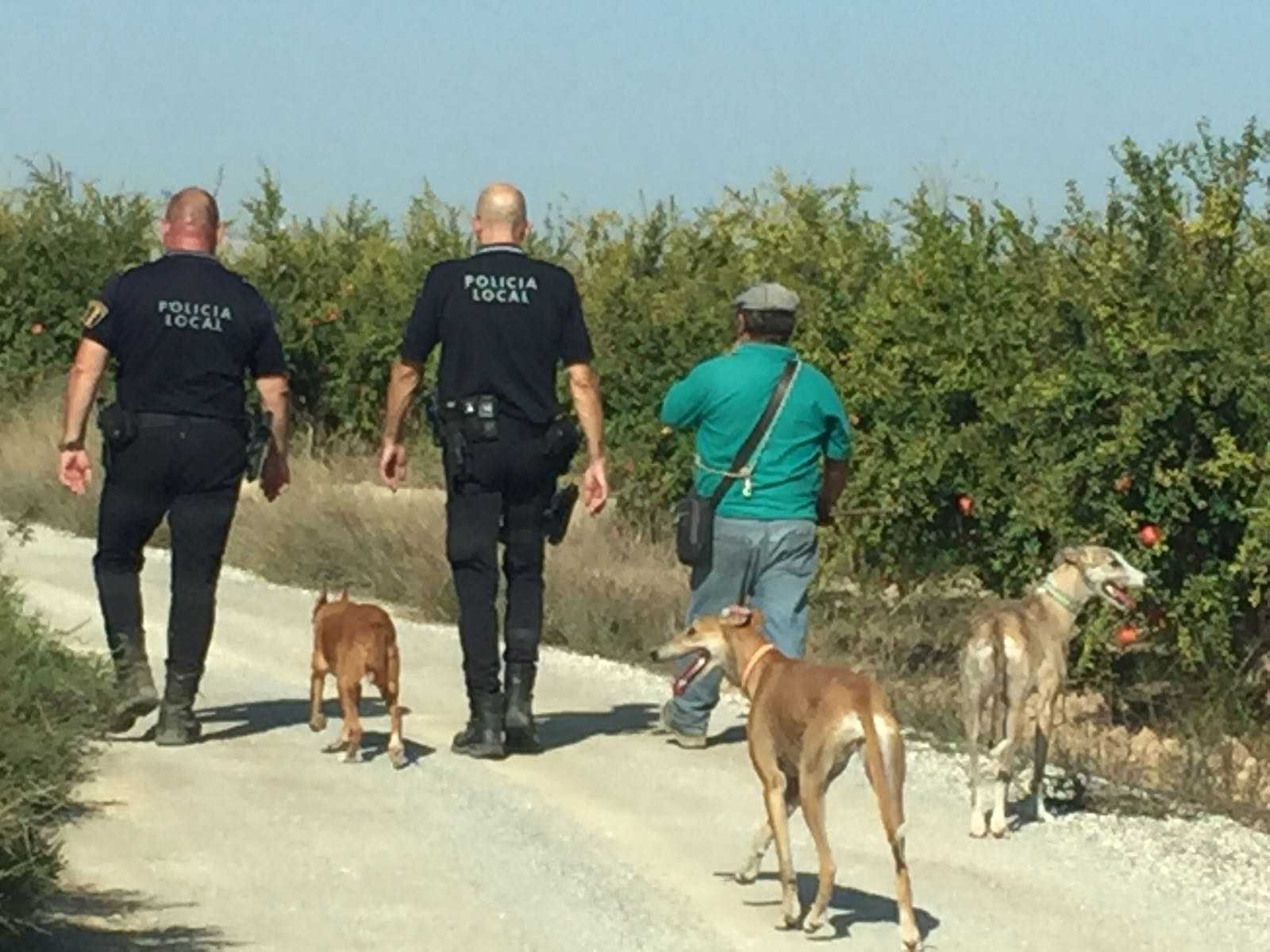 La Policía Local de Elche levanta 30 denuncias en la primera semana de temporada de caza La Policía Local de Elche levanta 30 denuncias en la primera semana de temporada de caza