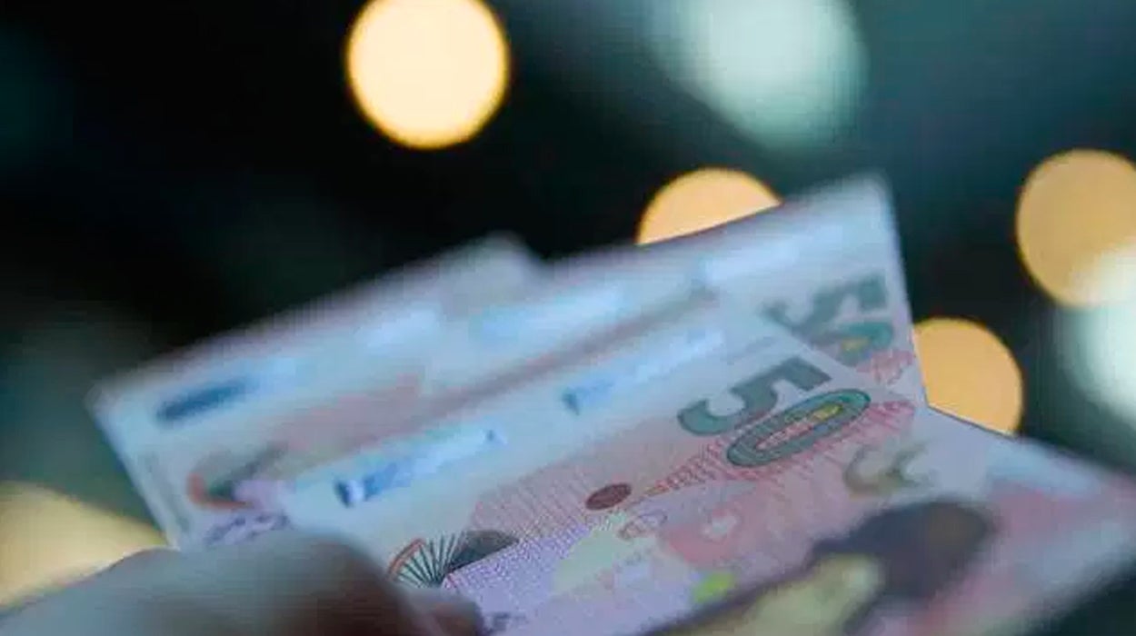 Hernán Ruy Míguez, el investigador español que convirtió células solares en billetes infalsificables Hernán Ruy Míguez, el investigador español que convirtió células solares en billetes infalsificables