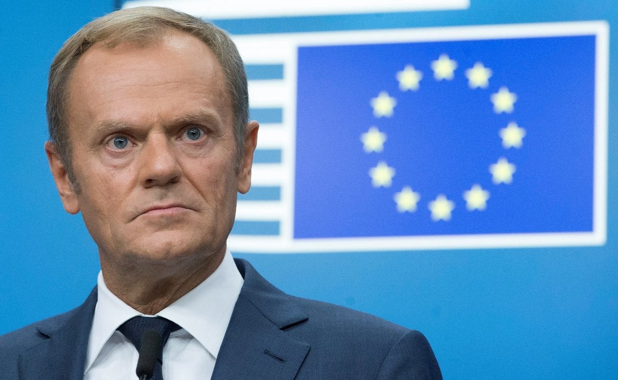 <p>Donald Tusk mantiene una conversación "constructiva y proeuropea" con Sánchez</p> <p>Donald Tusk mantiene una conversación "constructiva y proeuropea" con Sánchez</p>