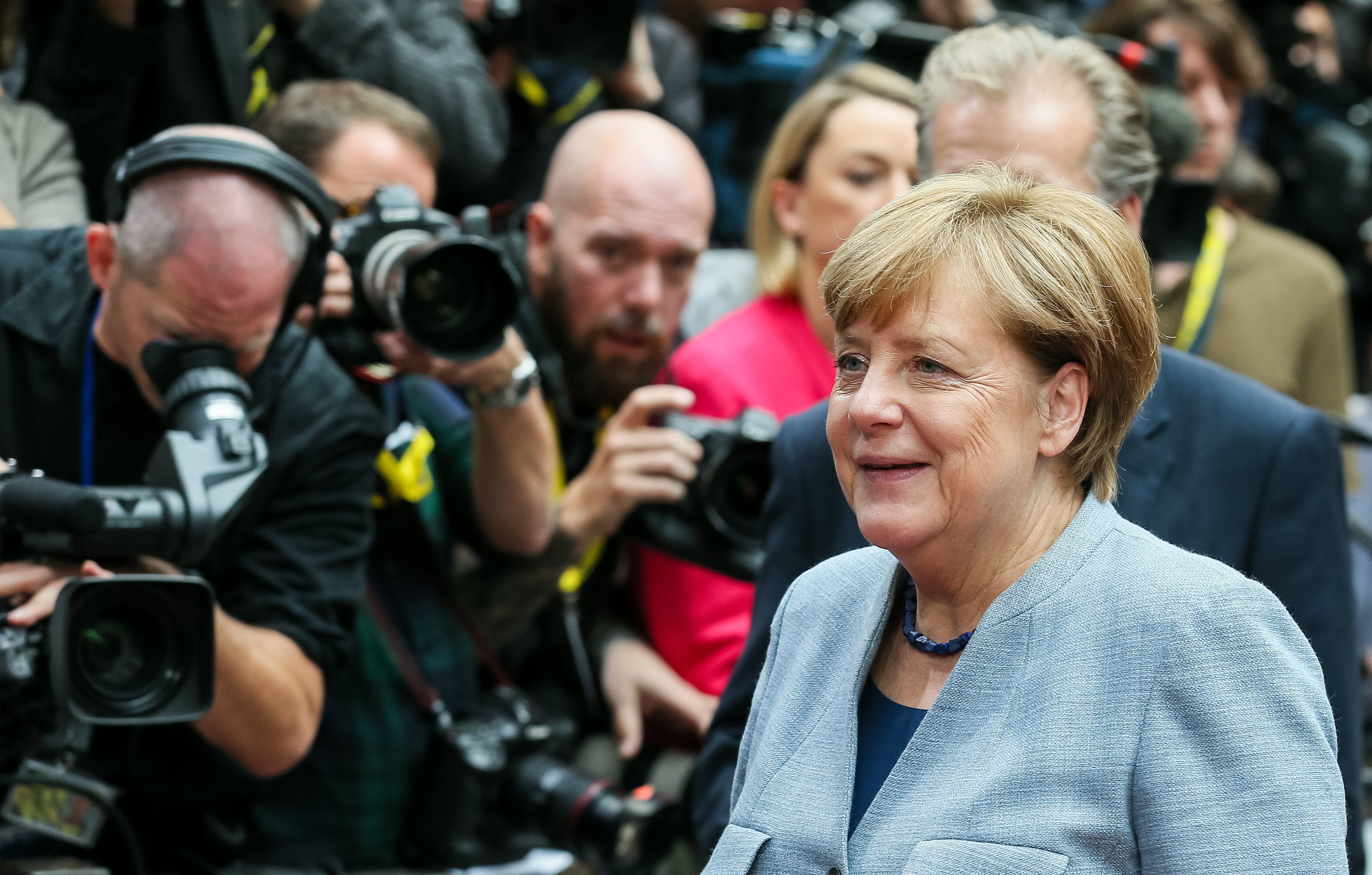 El presidente alemán propone a Merkel como candidata a canciller El presidente alemán propone a Merkel como candidata a canciller