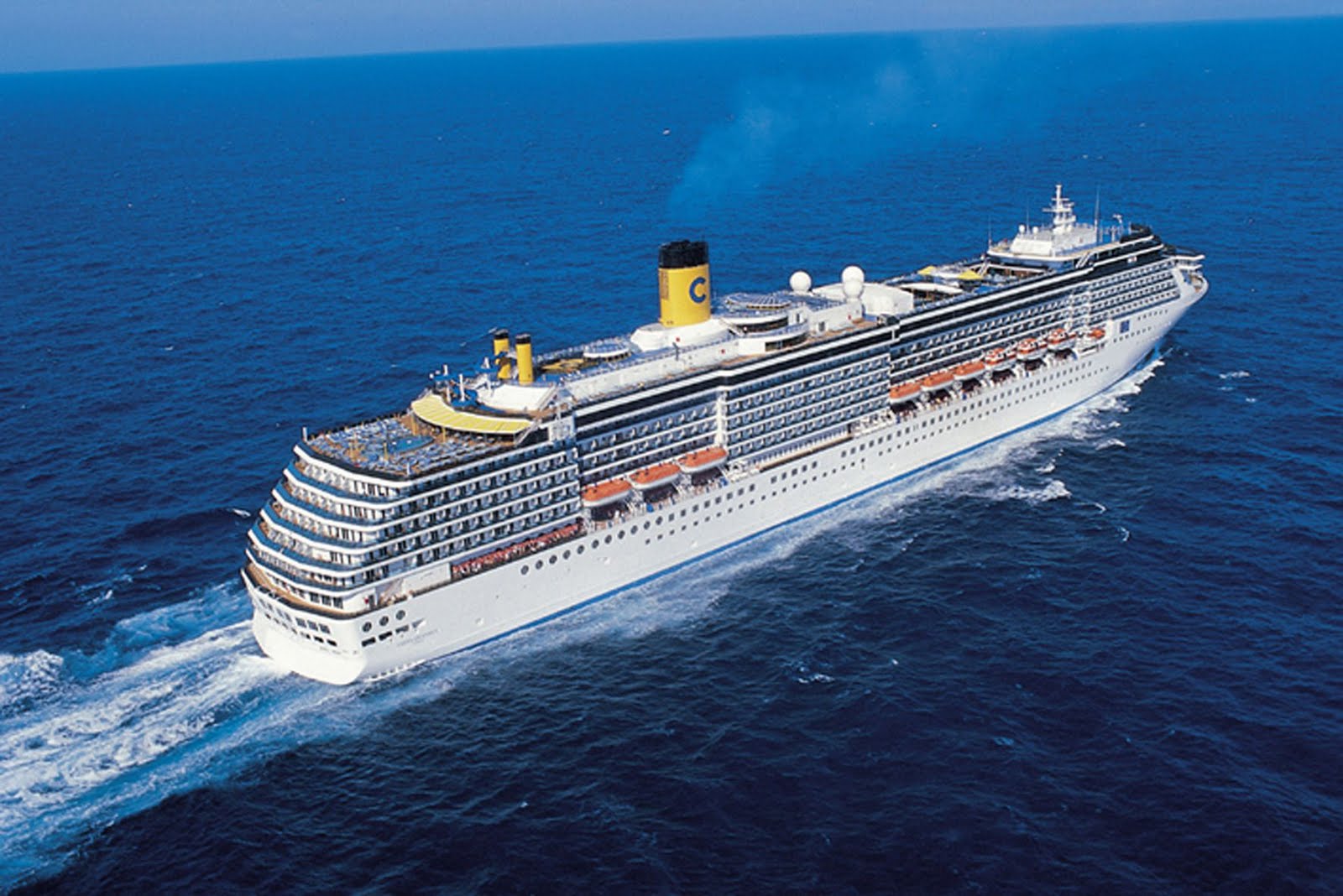 Baleares recibe 1,65 millones de cruceristas y 482 buques en lo que va de año Baleares recibe 1,65 millones de cruceristas y 482 buques en lo que va de año