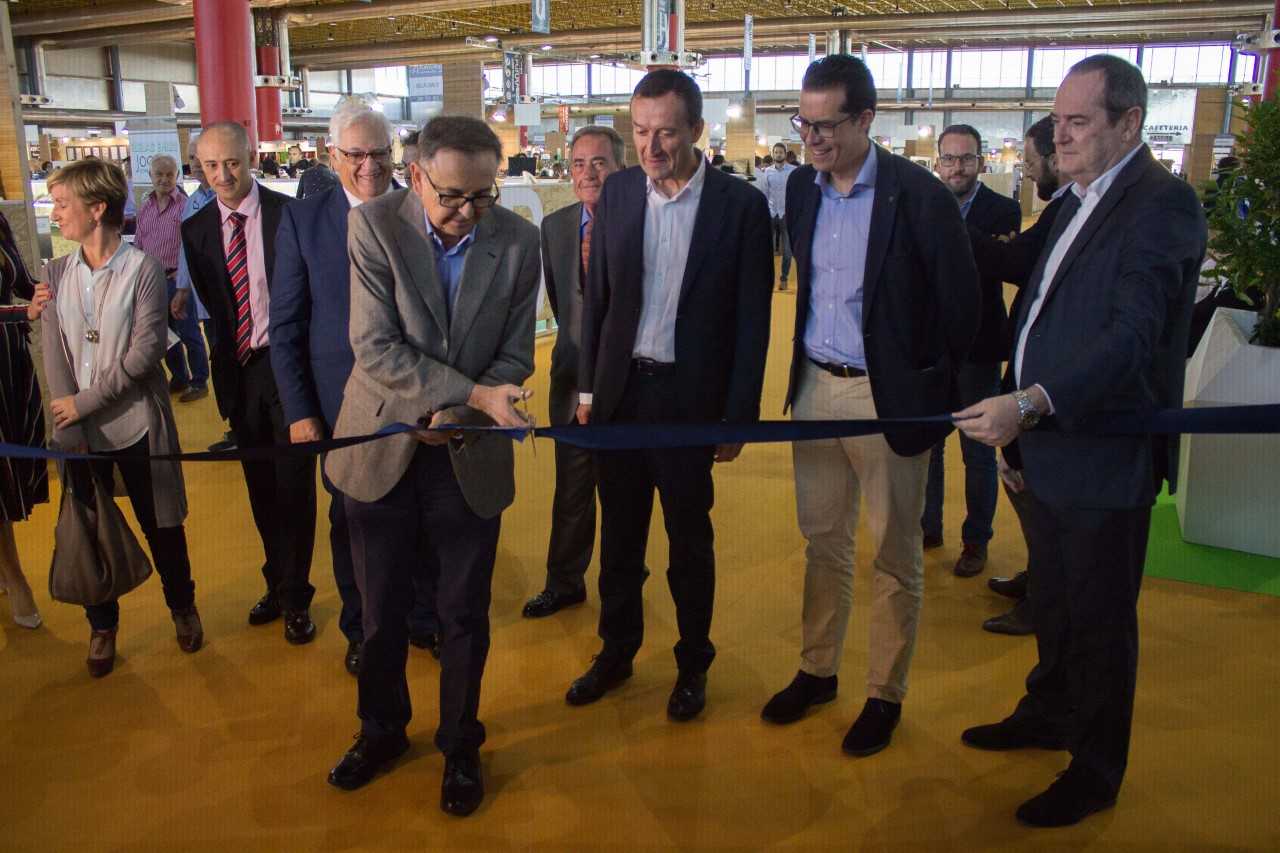 La Futurmoda más internacional deja clara la apuesta del sector por la digitalización, la innovación y la industria 4.0 La Futurmoda más internacional deja clara la apuesta del sector por la digitalización, la innovación y la industria 4.0