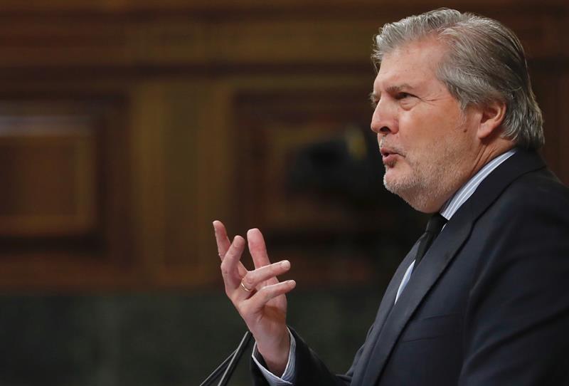 Méndez de Vigo: "Lo ocurrido con las entradas de U2 da más fuerza para que la Policía investigue" Méndez de Vigo: "Lo ocurrido con las entradas de U2 da más fuerza para que la Policía investigue"