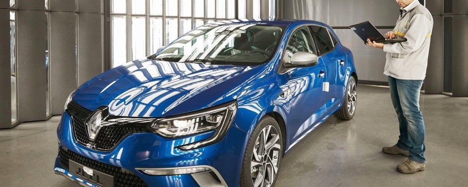 El equipo móvil de la Policía Nacional para tramitar el DNI y pasaporte se traslada a la estación de autobuses de Coria El equipo móvil de la Policía Nacional para tramitar el DNI y pasaporte se traslada a la estación de autobuses de Coria