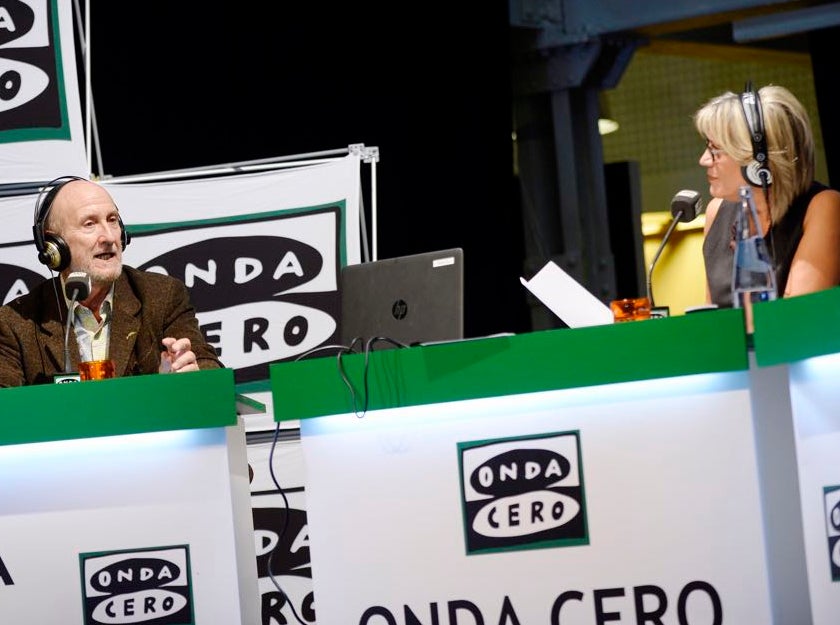 Javier Angulo: "Yo de pequeño quería ser mayor para ir al cine, ahora los niños ven las pelis en la tablet" Javier Angulo: "Yo de pequeño quería ser mayor para ir al cine, ahora los niños ven las pelis en la tablet"