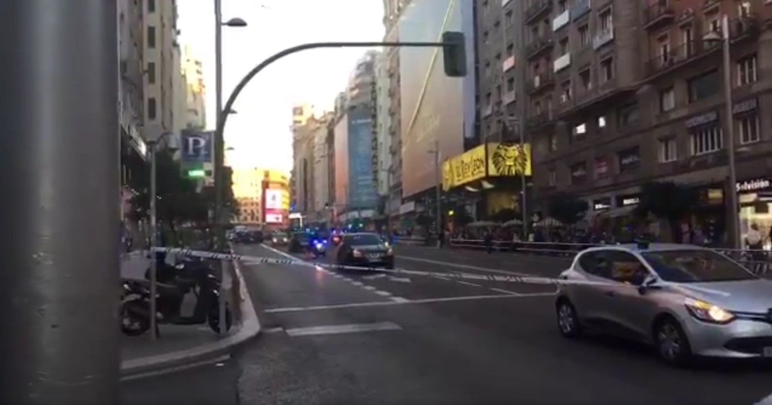 Carmena cierra de nuevo al tráfico la Gran Vía y parte del centro por Navidad Carmena cierra de nuevo al tráfico la Gran Vía y parte del centro por Navidad