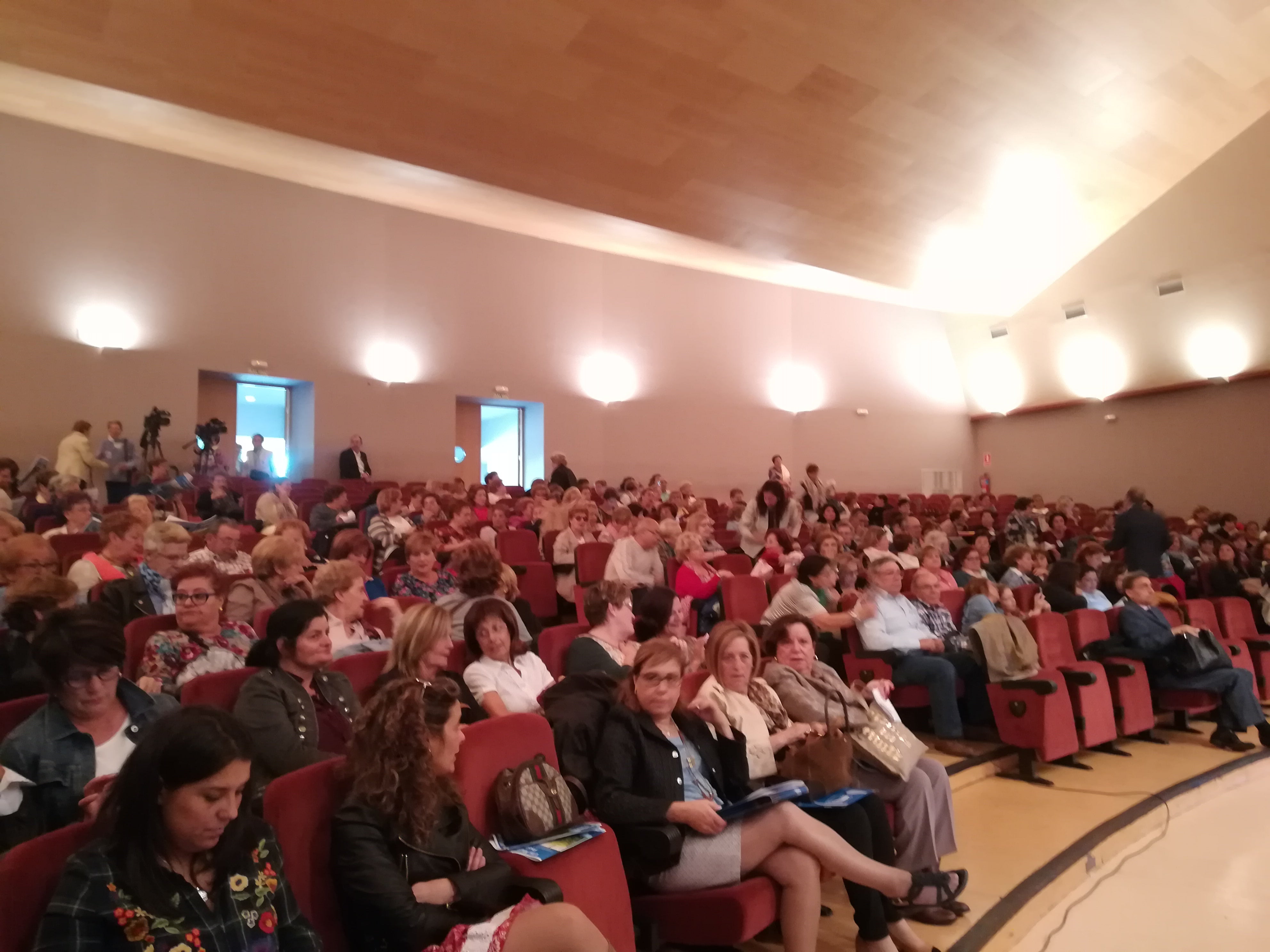 FEMUR entrega sus premios anuales ante 400 mujeres rurales FEMUR entrega sus premios anuales ante 400 mujeres rurales