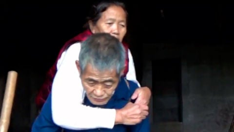 La conmovedora historia de amor de un matrimonio que se necesitan mutuamente para vivir