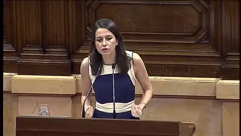 Inés Arrimadas en el Parlament de Cataluña Inés Arrimadas en el Parlament de Cataluña
