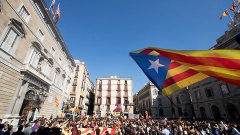 Manifestaci&oacute;n frente al Palau de la Generalitat