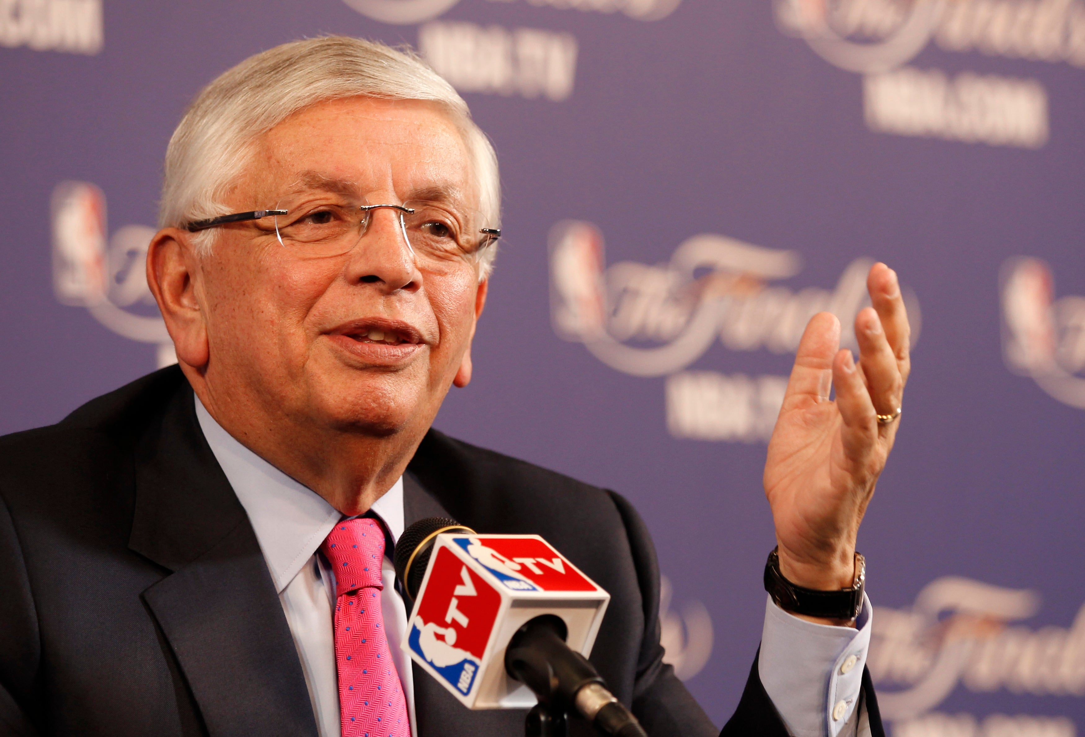David Stern pide que se legalice el consumo de marihuana en la NBA David Stern pide que se legalice el consumo de marihuana en la NBA