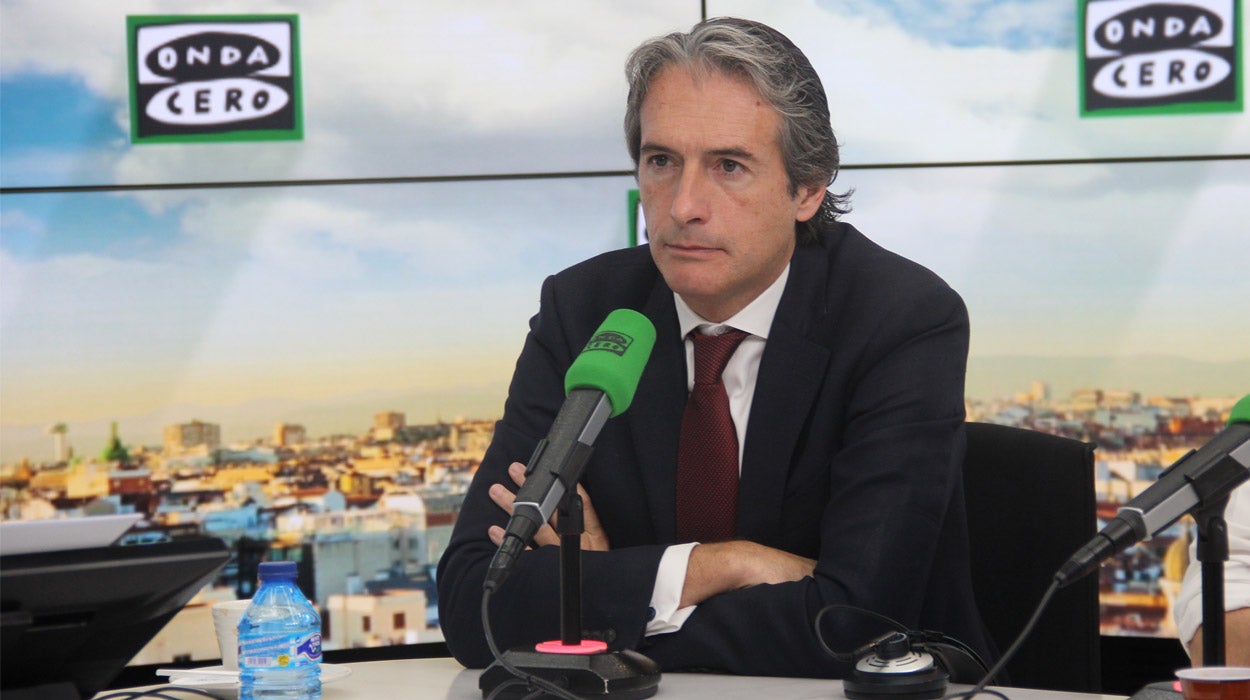 Íñigo de la Serna: "Las esperanzas de que Puigdemont vuelva a la legalidad son nulas" Íñigo de la Serna: "Las esperanzas de que Puigdemont vuelva a la legalidad son nulas"