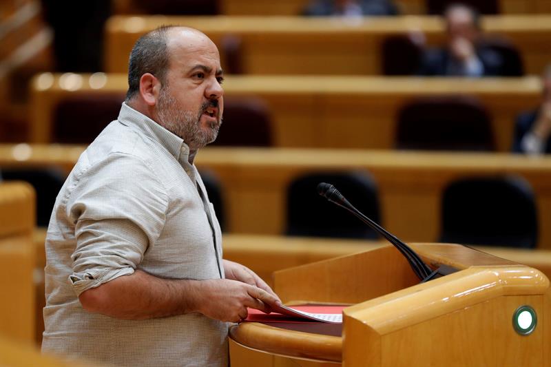 Podemos acusa al PP de querer gobernar por la fuerza en Cataluña Podemos acusa al PP de querer gobernar por la fuerza en Cataluña