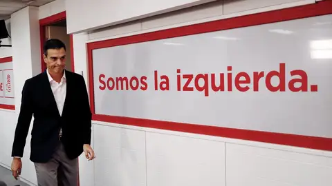 Pedro Sánchez antes de comparecer en Ferraz Pedro Sánchez antes de comparecer en Ferraz