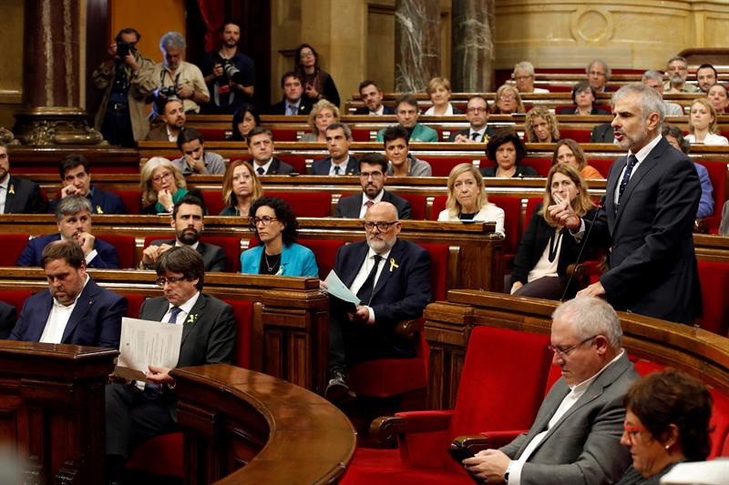 Francesc Pau, ex letrado, sobre los plazos de investidura: "El problema es complejo porque existe un vacío legal" Francesc Pau, ex letrado, sobre los plazos de investidura: "El problema es complejo porque existe un vacío legal"