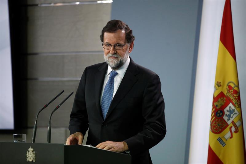 Rajoy se reúne con el primer ministro belga antes de que Puigdemont y los exconsellers comparezcan en Bruselas Rajoy se reúne con el primer ministro belga antes de que Puigdemont y los exconsellers comparezcan en Bruselas