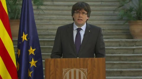 Comparecencia de Puigdemont tras ser cesado