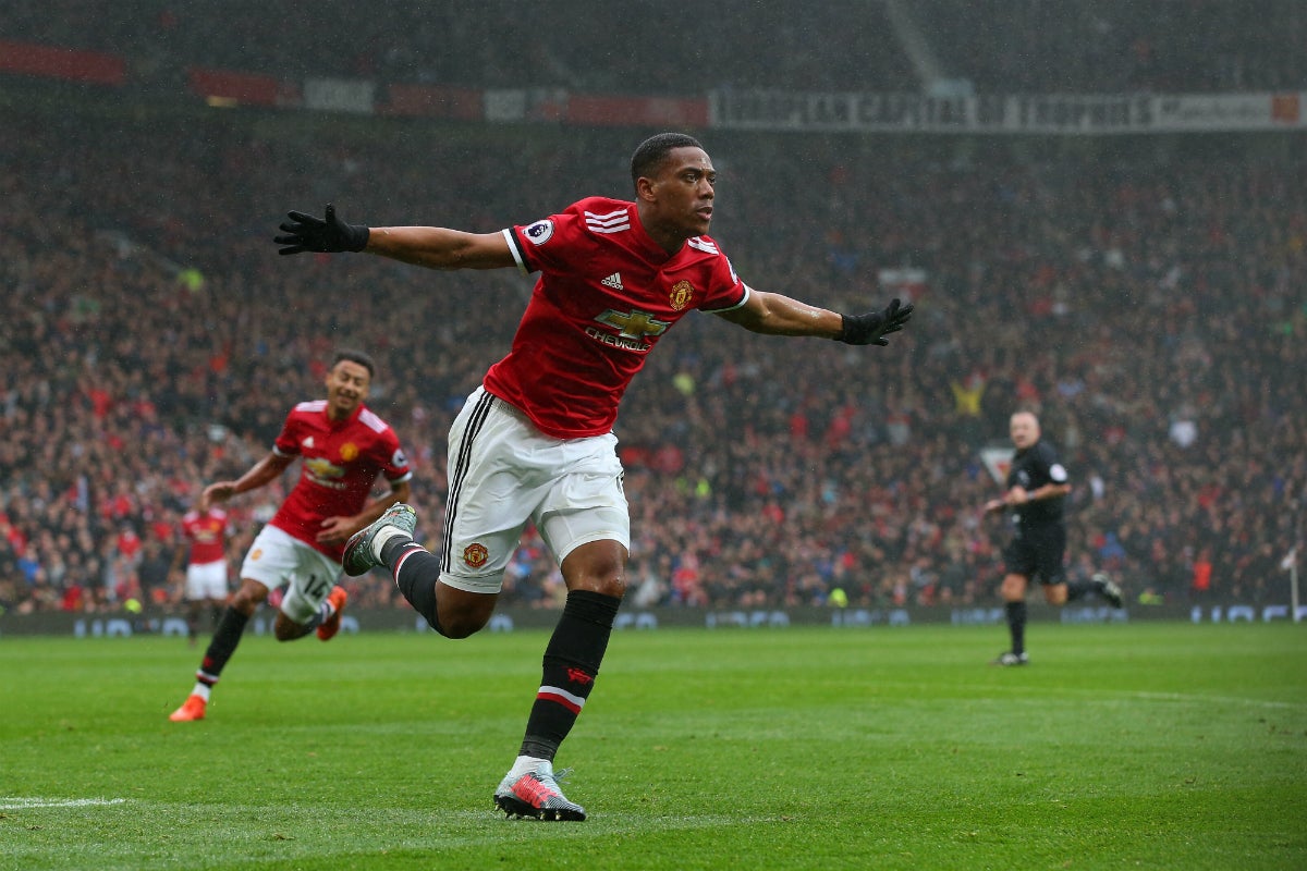 Martial tumba al Tottenham antes de la visita del Real Madrid a Wembley Martial tumba al Tottenham antes de la visita del Real Madrid a Wembley