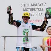 Franco Morbidelli celebra su título en Malasia Franco Morbidelli celebra su título en Malasia