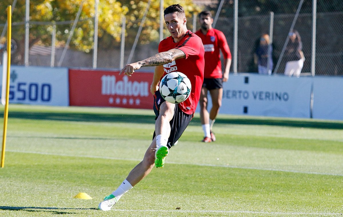 Koke se entrena al margen del grupo con vistas al Qarabag y Yannick sigue sin aparecer por el césped Koke se entrena al margen del grupo con vistas al Qarabag y Yannick sigue sin aparecer por el césped