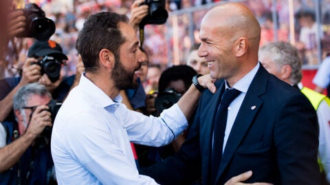 Zidane saluda a Mach&iacute;n