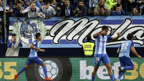 Adri&aacute;n Gonz&aacute;lez celebra su gol ante el Celta