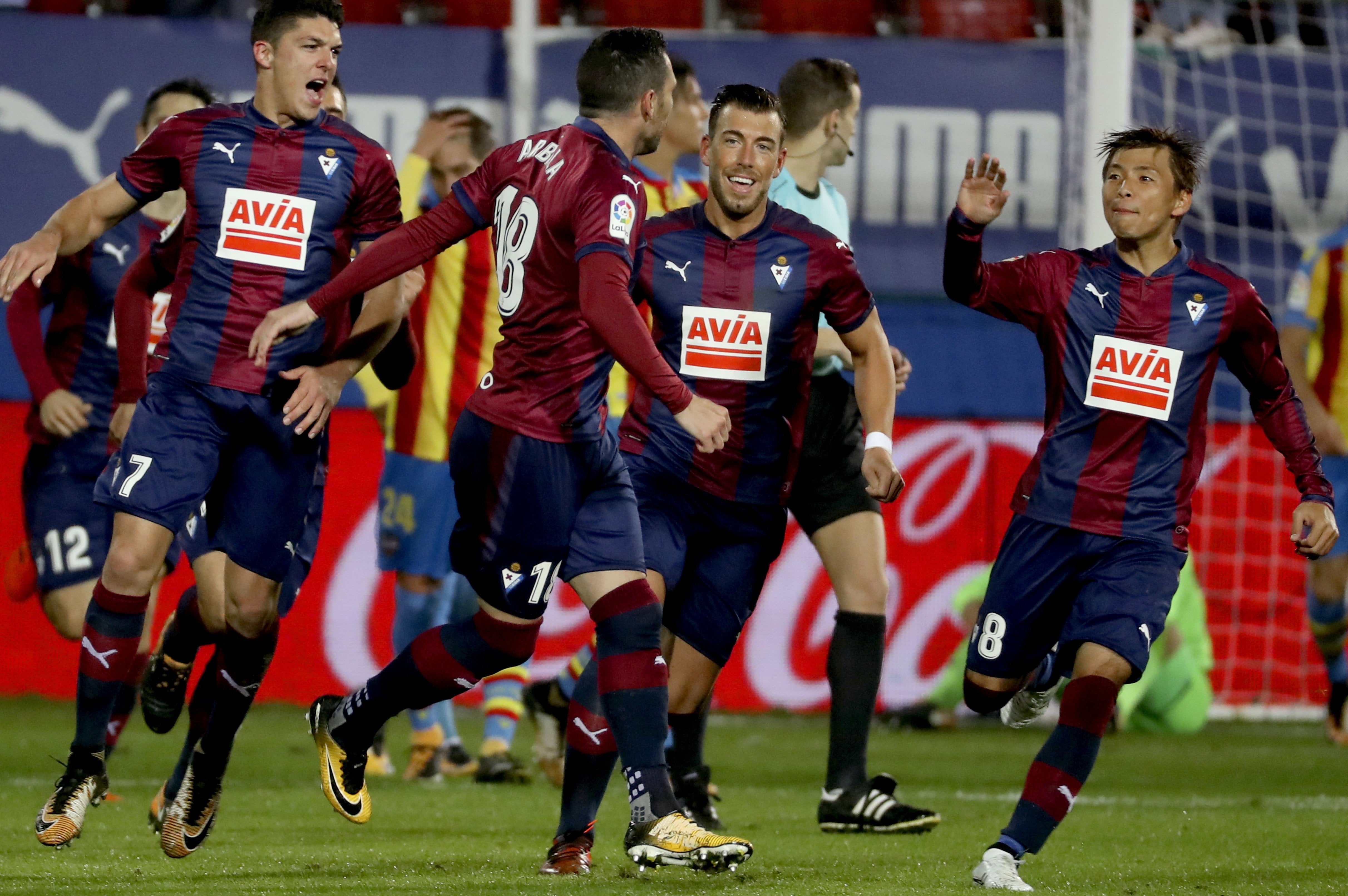 Eibar 2-2 Tenerife. El Eibar reacciona a tiempo y logra empatar un partido que perdió 0-2 Eibar 2-2 Tenerife. El Eibar reacciona a tiempo y logra empatar un partido que perdió 0-2