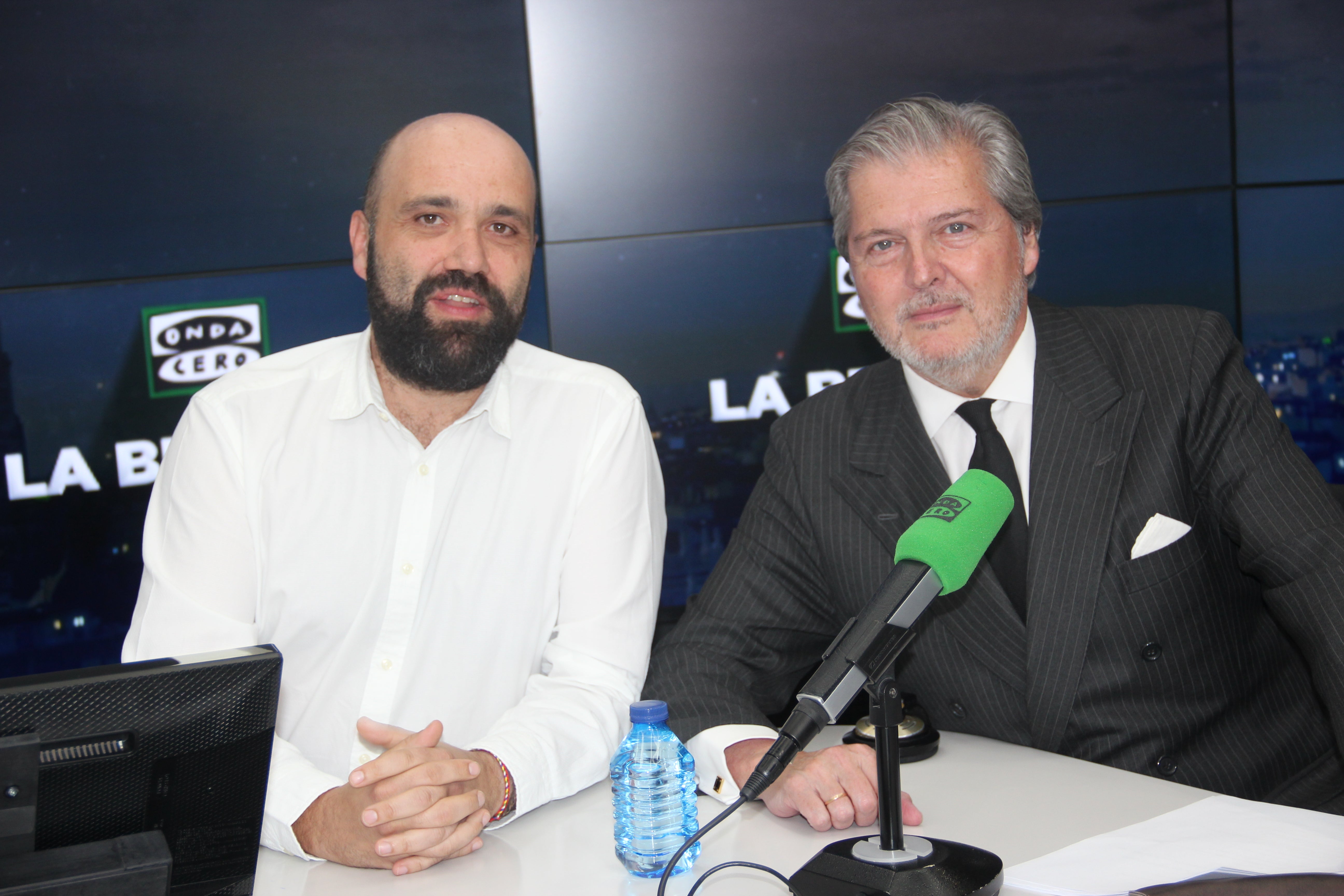 Íñigo Méndez de Vigo: "La posibilidad de que le concedan asilo a Puigdemont es muy remota" Íñigo Méndez de Vigo: "La posibilidad de que le concedan asilo a Puigdemont es muy remota"