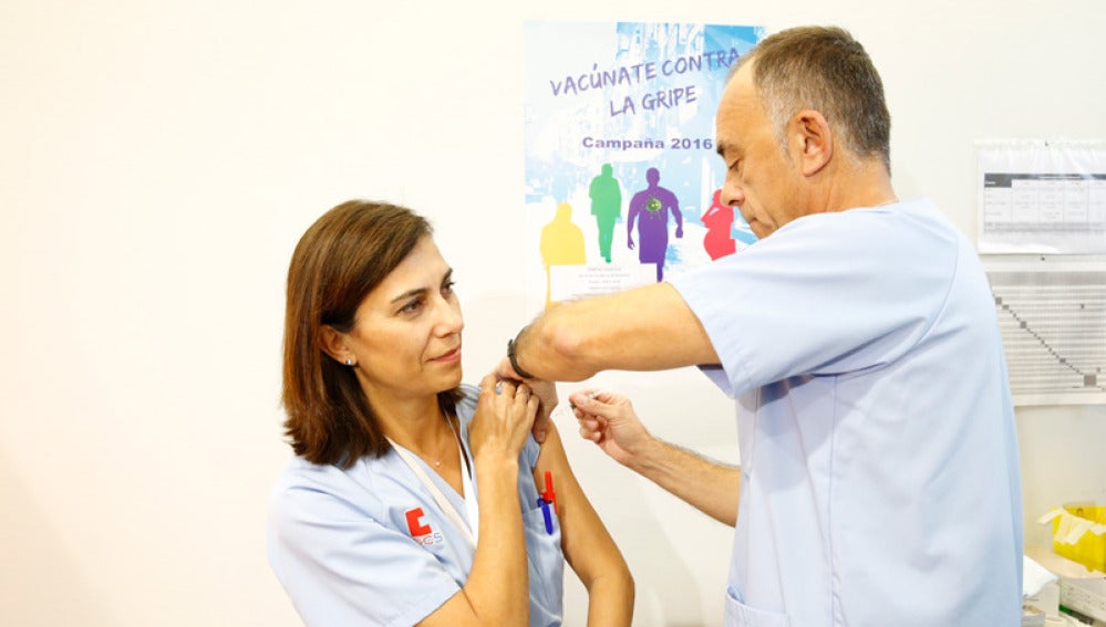 Sanidad comienza la campaña de vacunación antigripal en todos los centros de salud