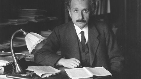 Albert Einstein no solo escribi&oacute; sobre su teor&iacute;a de la relatividad 