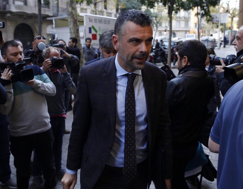 Santi Vila sale de prisión: "Hago un llamamiento a Rajoy; desde los juzgados no vamos a resolver esto" Santi Vila sale de prisión: "Hago un llamamiento a Rajoy; desde los juzgados no vamos a resolver esto"