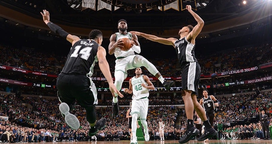 Los Celtics siguen con su buena racha a costa de los Spurs de Pau Gasol Los Celtics siguen con su buena racha a costa de los Spurs de Pau Gasol