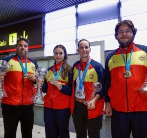Los cuatro componentes de la selección española de tiro en el aeropuerto de Barajas Los cuatro componentes de la selección española de tiro en el aeropuerto de Barajas