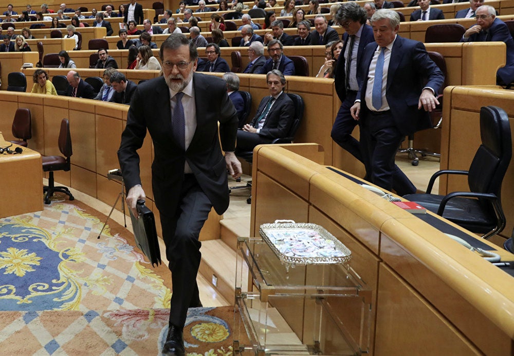 El Gobierno defenderá la "total normalidad" en Cataluña tras el 155 en su primera comparecencia en el Senado El Gobierno defenderá la "total normalidad" en Cataluña tras el 155 en su primera comparecencia en el Senado