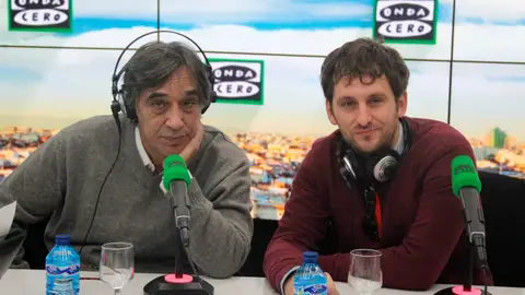 Agustín Díaz Yanes y Raúl Arévalo en Onda Cero Agustín Díaz Yanes y Raúl Arévalo durante una entrevista en Onda Cero