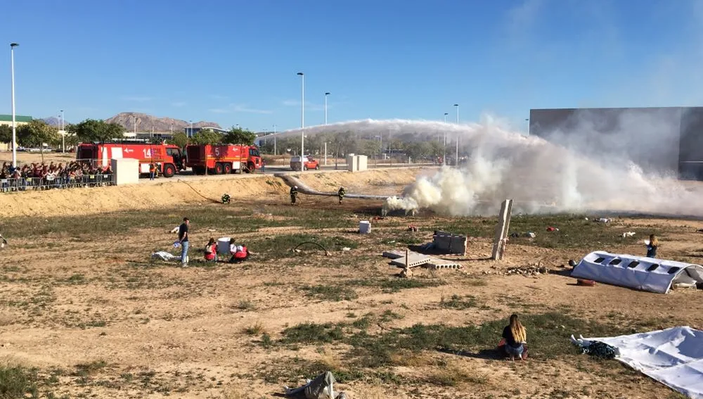 Momento del simulacreo aéreo realizado en Elche Momento del simulacreo aéreo realizado en Elche